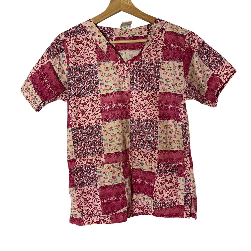 UA Scrubs pink patchwork quilt design scrubs top women's size XS cotton casual